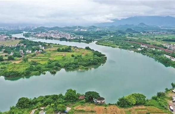 《羊城晚報》：曾經(jīng)污水橫流 如今整潔宜居